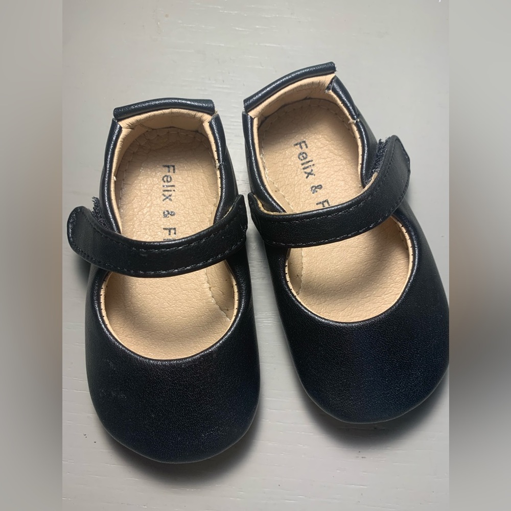 Felix and Flora Infant Baby Mary Jane Shoes Black 12-18 months